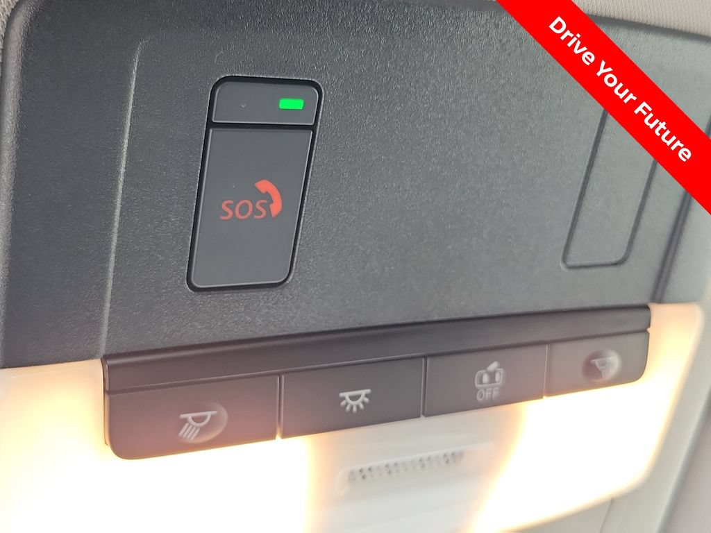 Certified 2025 Nissan Pathfinder SV FWD image 19