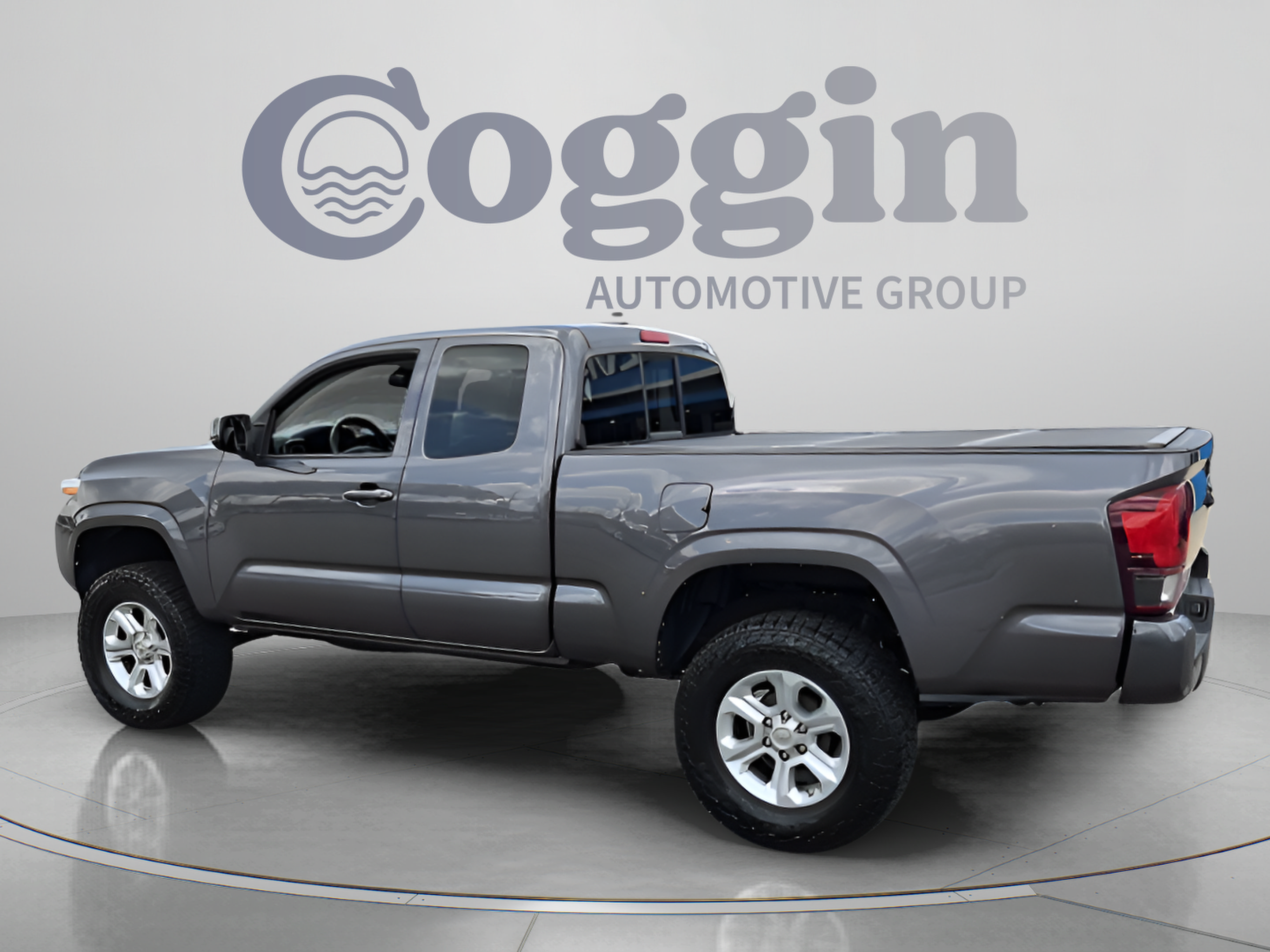 Used 2022 Toyota Tacoma SR w/ SR Convenience Package AWD/4WD image 3