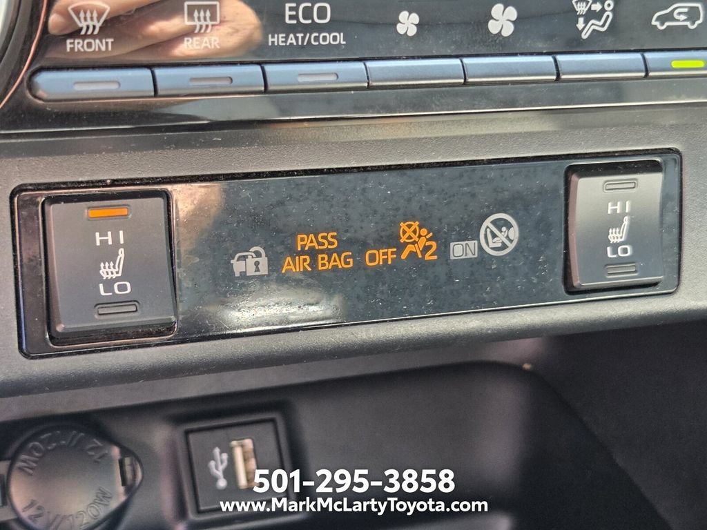 Used 2023 Toyota RAV4 XLE Premium AWD/4WD image 21