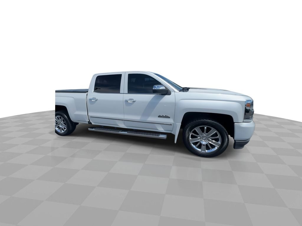 Used 2016 Chevrolet Silverado 1500 High Country w/ High Country Premium Package AWD/4WD image 9