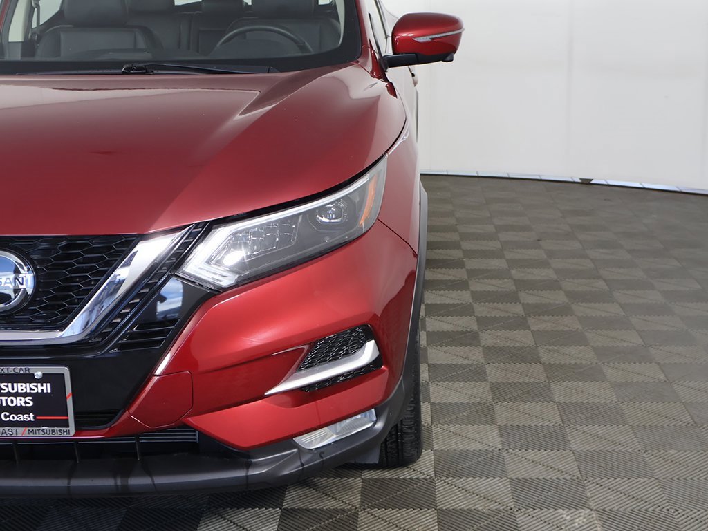 Used 2022 Nissan Rogue Sport SL w/ Premium Package image 17