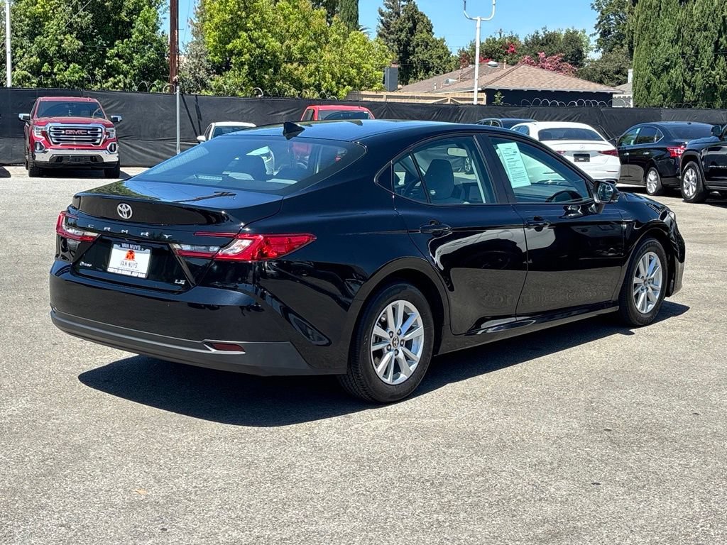 Used 2025 Toyota Camry LE FWD image 3