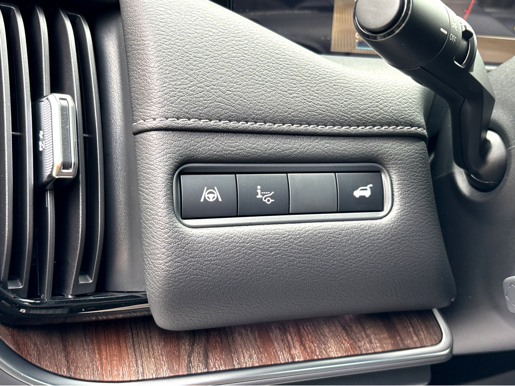 New 2026 Nissan Armada Platinum Reserve RWD image 17