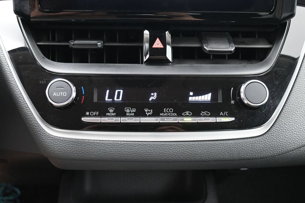 Used 2026 Toyota Corolla LE FWD image 20