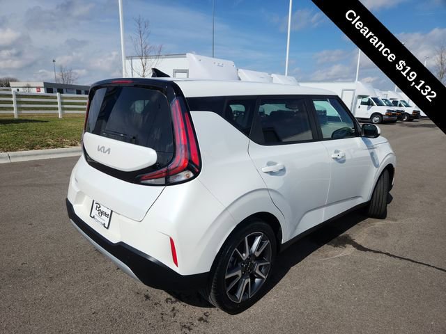 Used 2024 Kia Soul EX w/ Option Group 015 FWD image 8