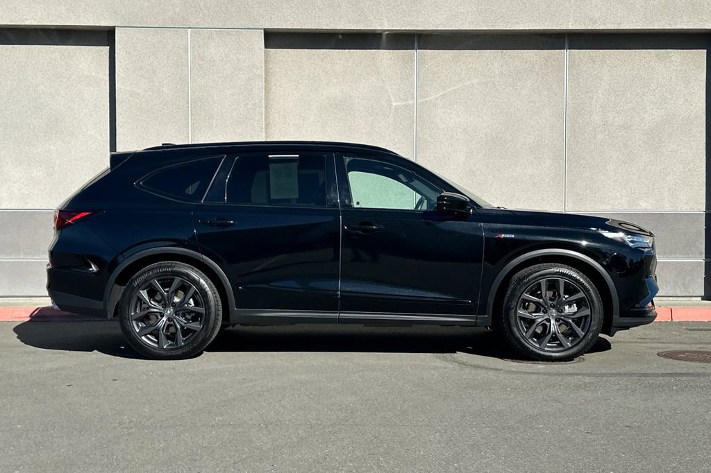 Certified 2023 Acura MDX A-Spec image 3