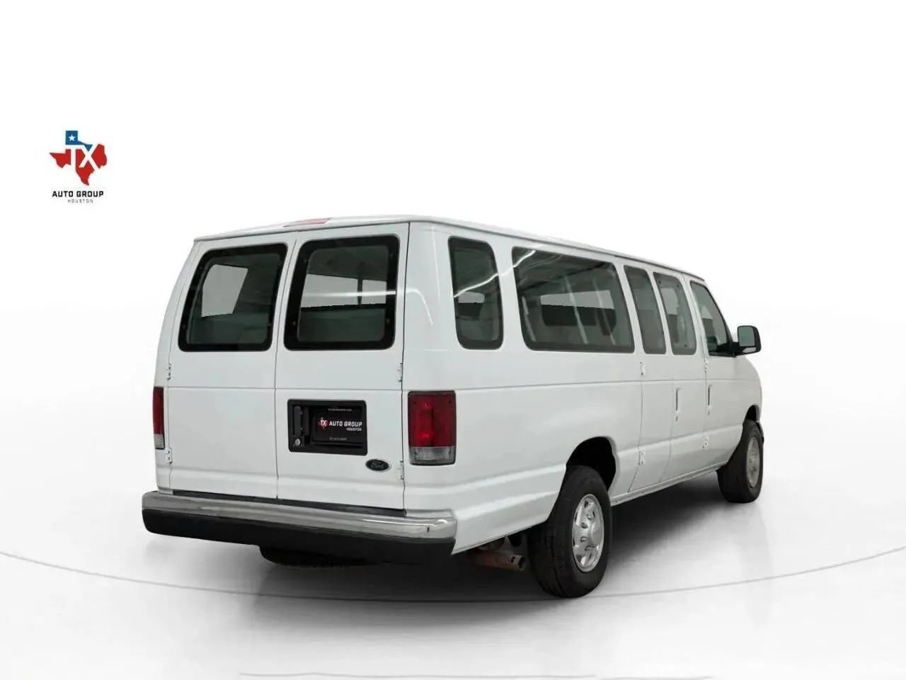 Used 2003 Ford E-350 and Econoline 350 XL RWD image 5