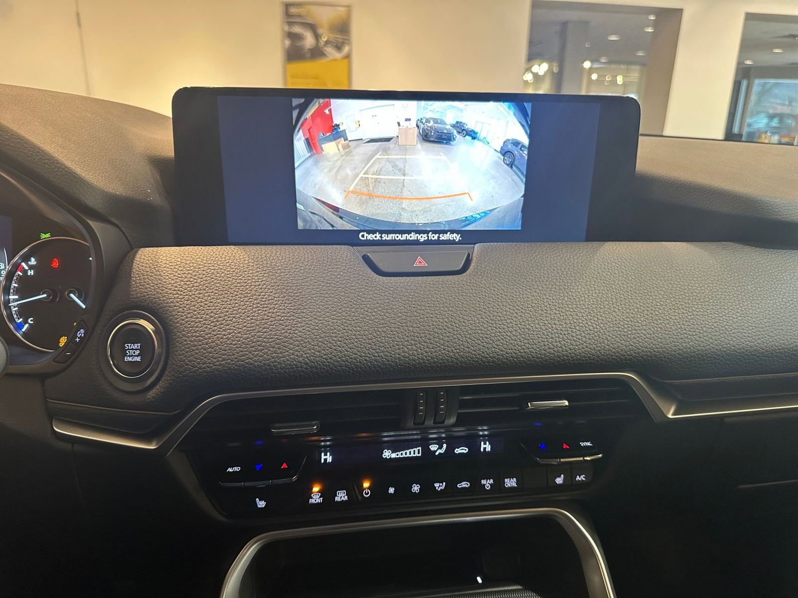 Used 2025 MAZDA CX-90 3.3 Turbo w/ Preferred Package image 17