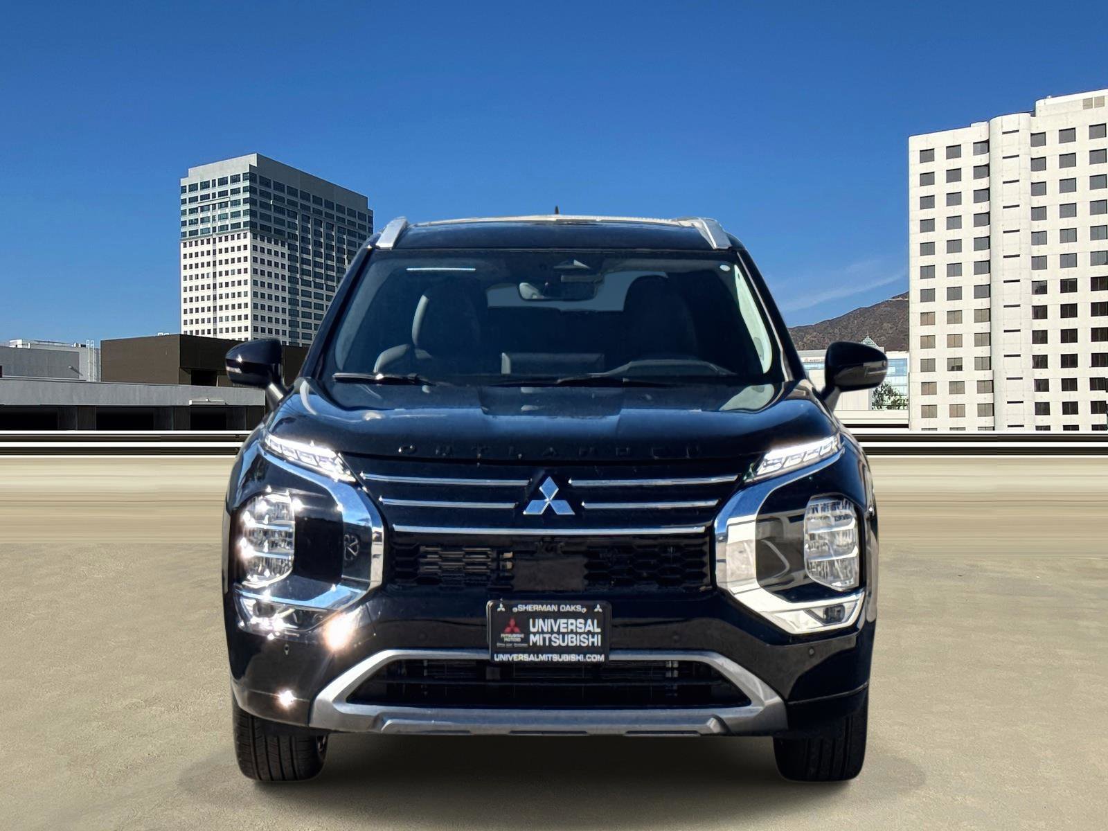 New 2026 Mitsubishi Outlander SEL image 2