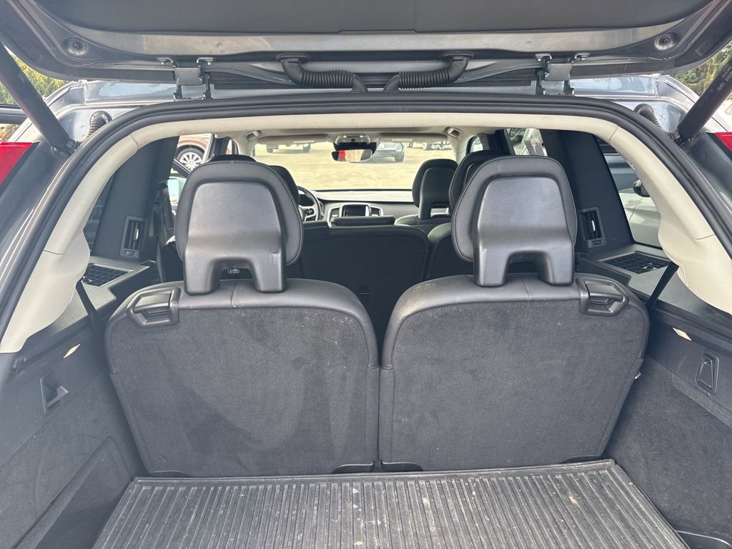 Used 2017 Volvo XC90 T6 Momentum image 8