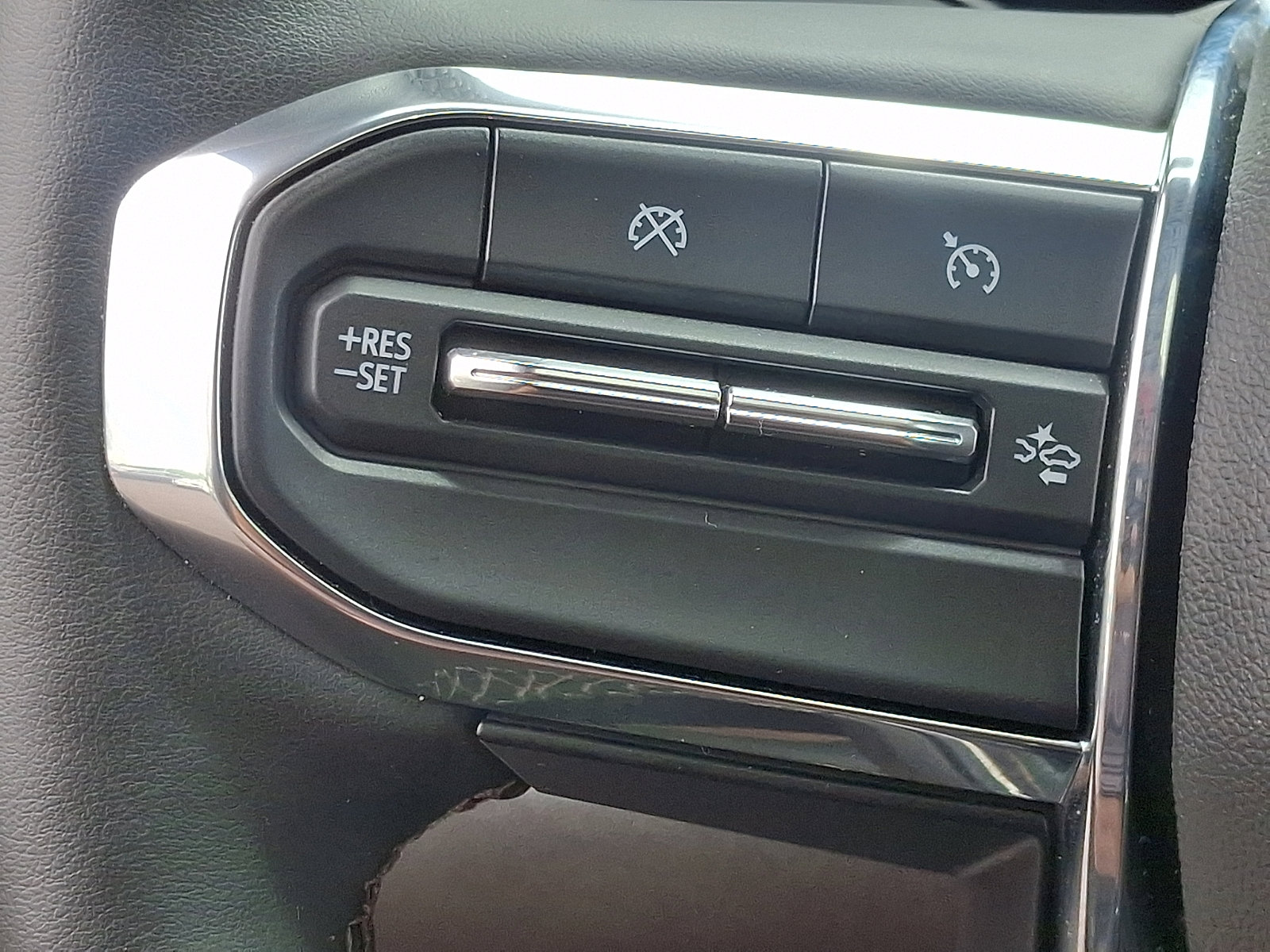 Used 2023 GMC Canyon Denali AWD/4WD image 22