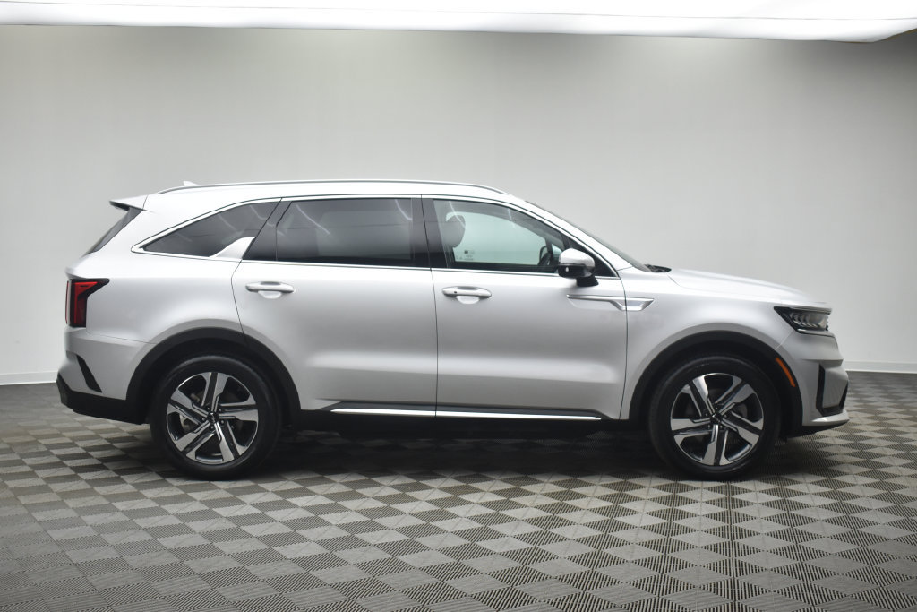 Used 2023 Kia Sorento EX AWD/4WD image 11
