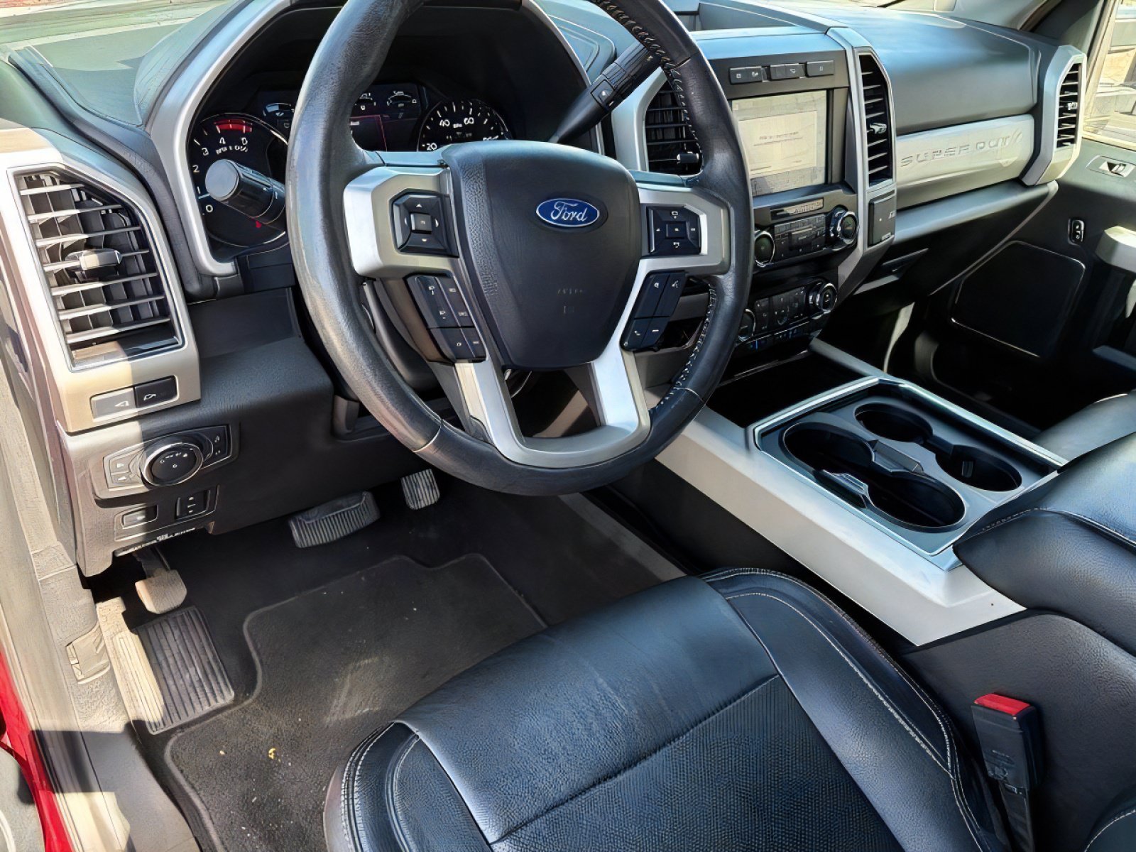 Used 2019 Ford F350 Lariat w/ Lariat Ultimate Package AWD/4WD image 15
