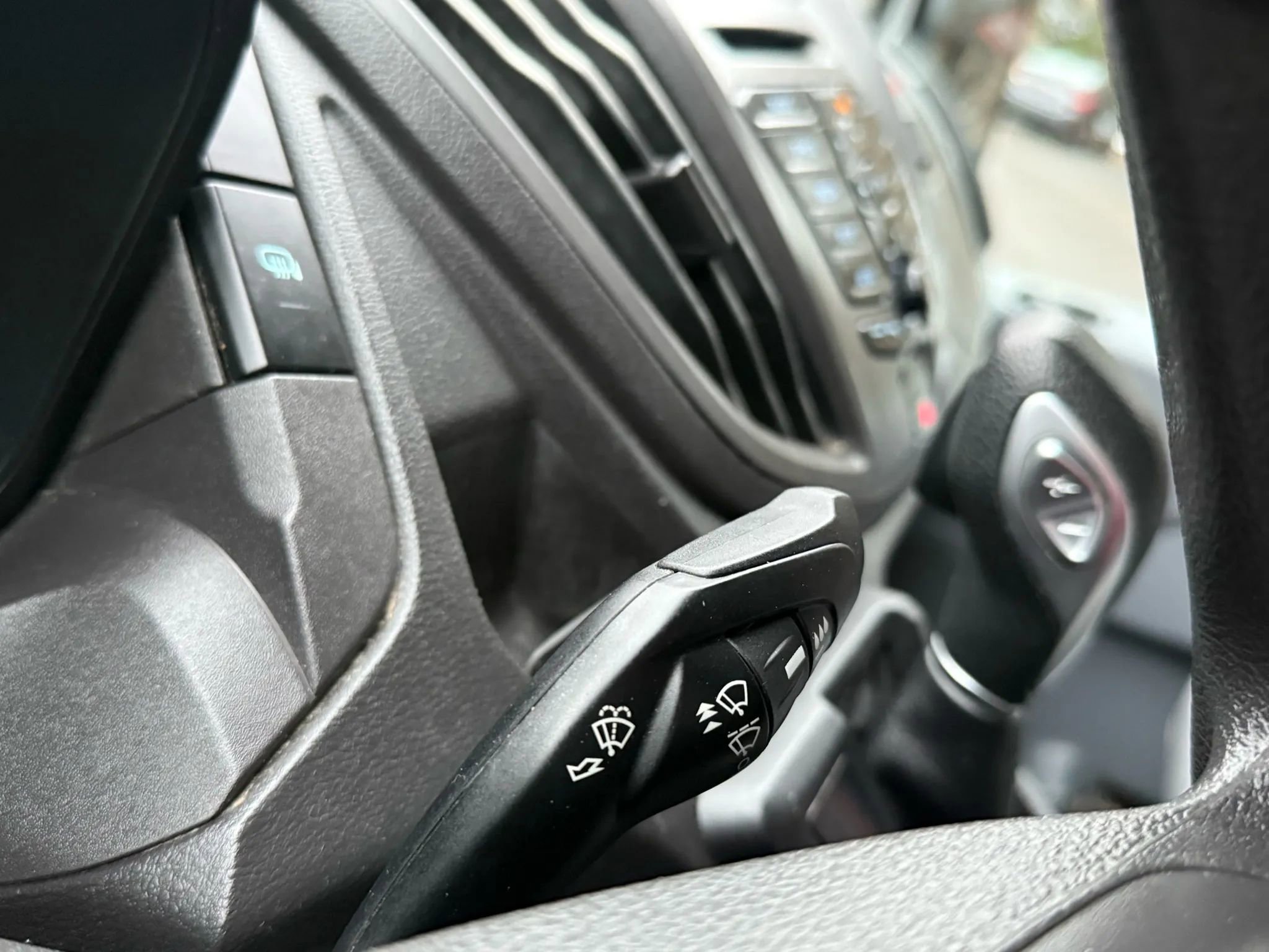 Used 2018 Ford Transit 150 148 Medium Roof image 35