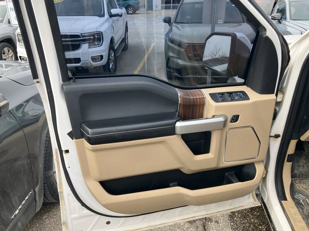 Used 2015 Ford F150 Lariat w/ Equipment Group 502A Luxury image 12