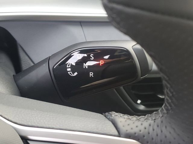 New 2026 Volkswagen Tiguan SE R-Line AWD/4WD image 28
