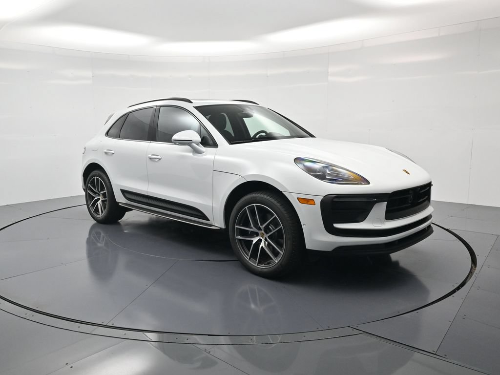 Certified 2026 Porsche Macan Turbo AWD/4WD image 36