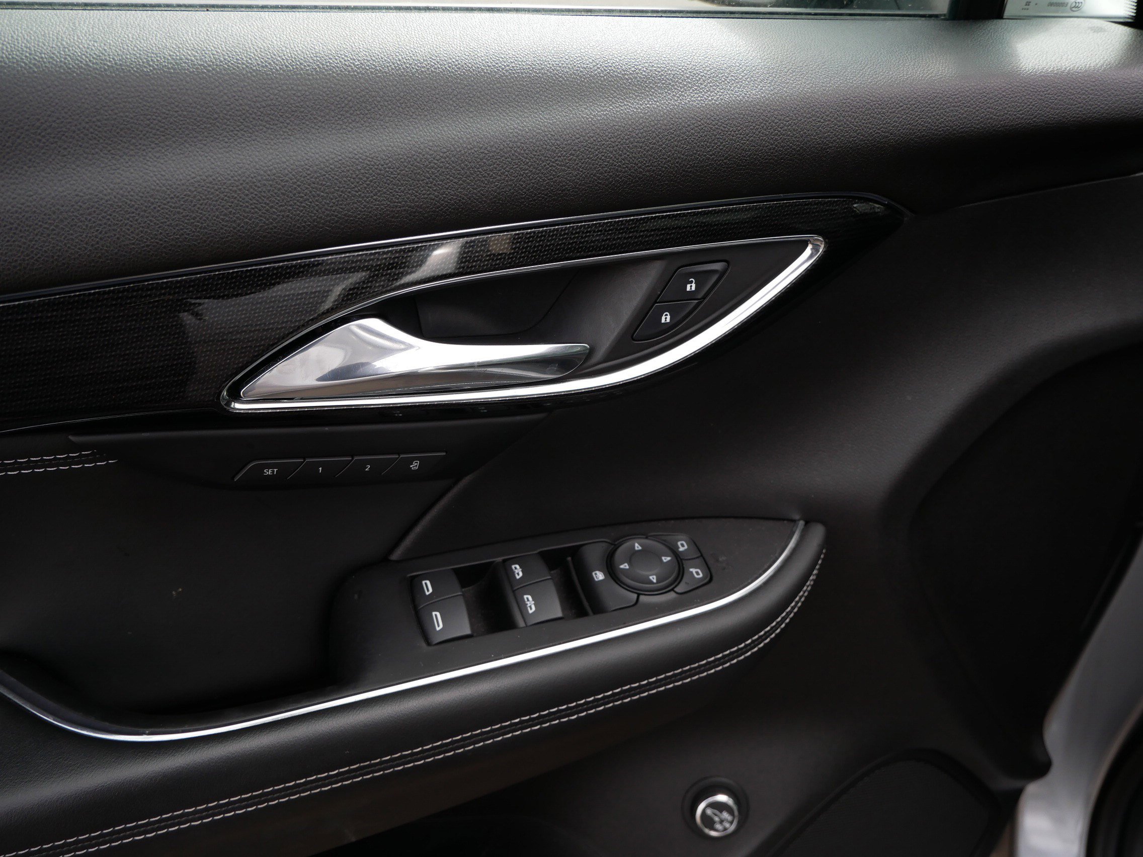 Used 2023 Buick Envision Essence w/ Sport Touring Package image 20