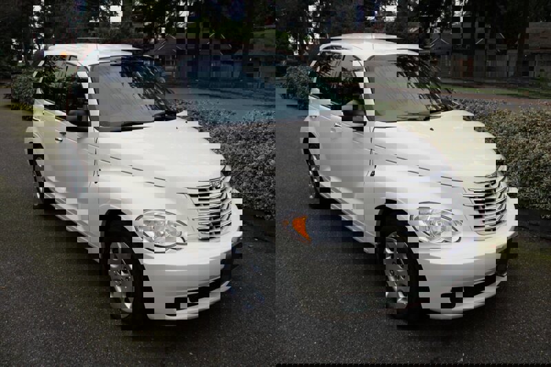 Used 2007 Chrysler PT Cruiser image 2