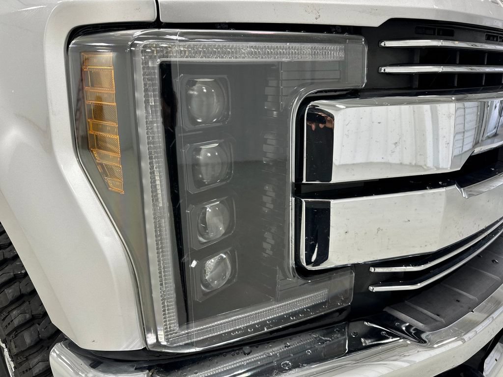 Used 2018 Ford F250 Lariat w/ Lariat Ultimate Package AWD/4WD image 11