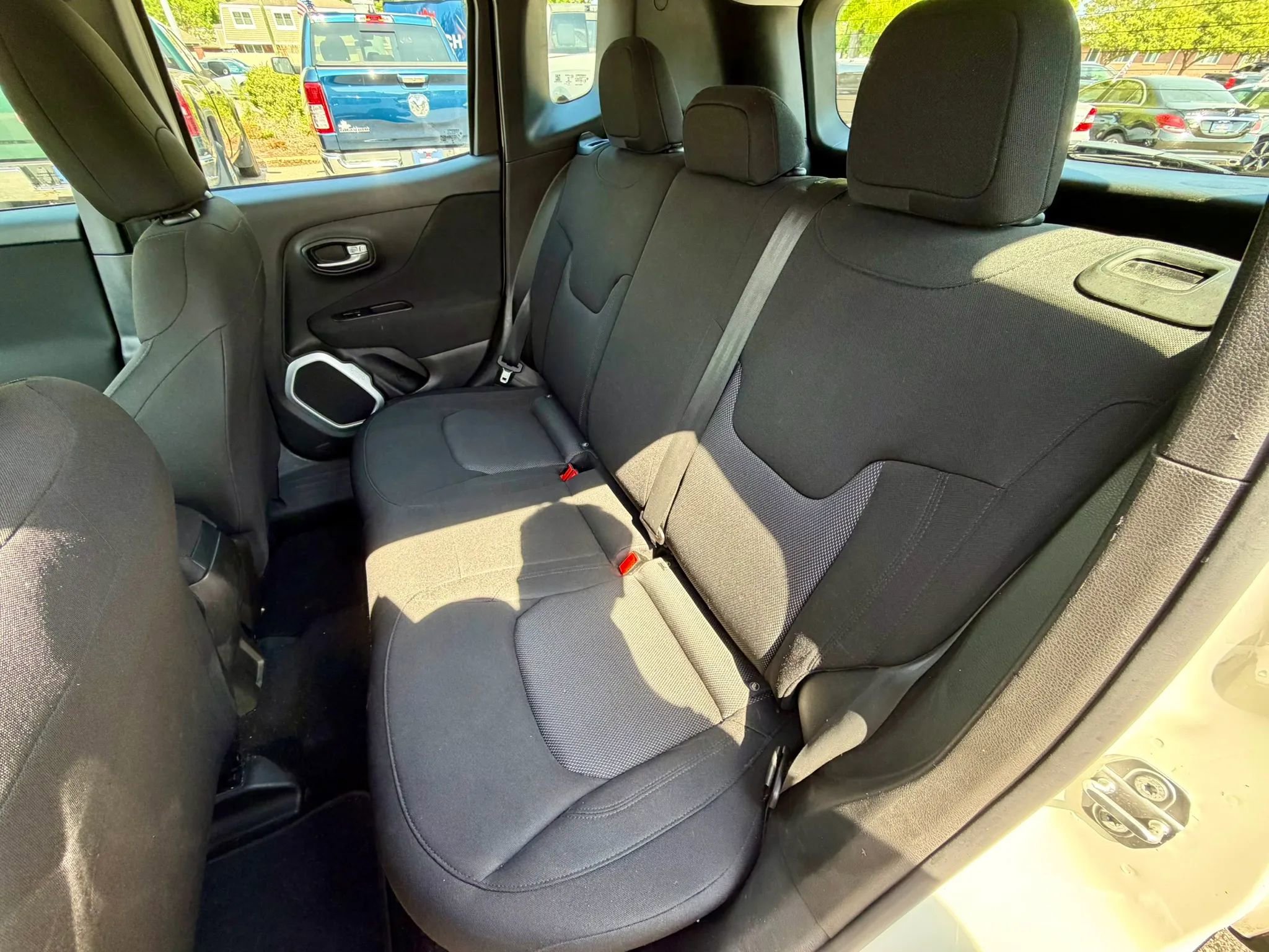 Used 2018 Jeep Renegade Sport w/ Power & Air Group AWD/4WD image 9
