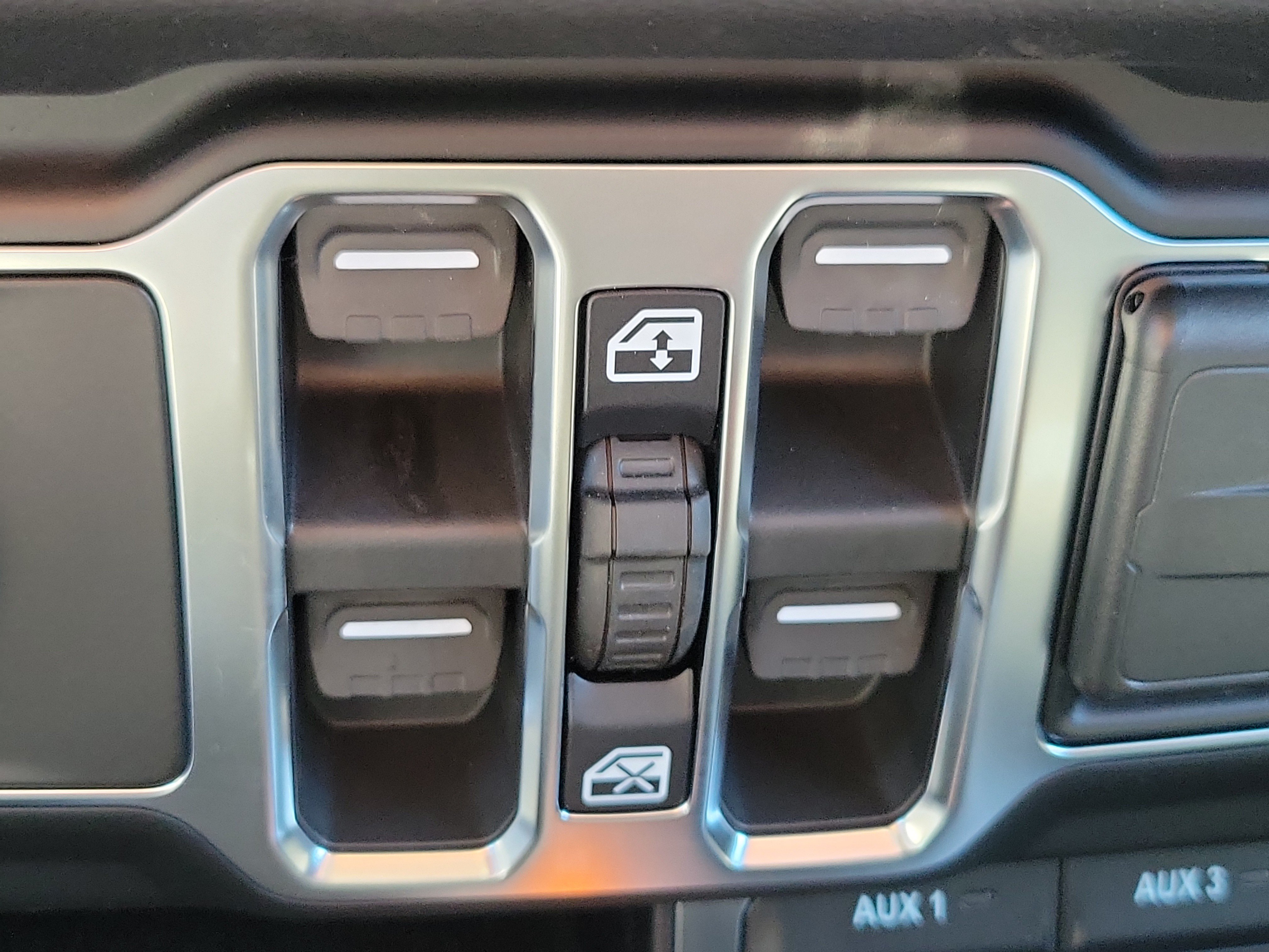 New 2026 Jeep Wrangler Unlimited Sahara AWD/4WD image 21