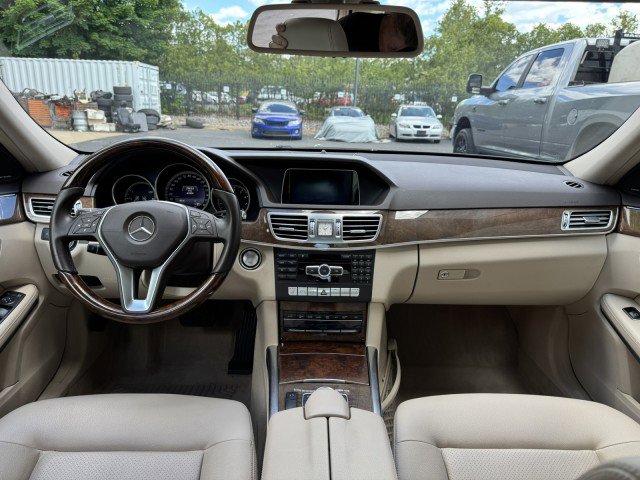 Used 2014 Mercedes-Benz E 350 4MATIC Sedan w/ Premium 1 Package image 26