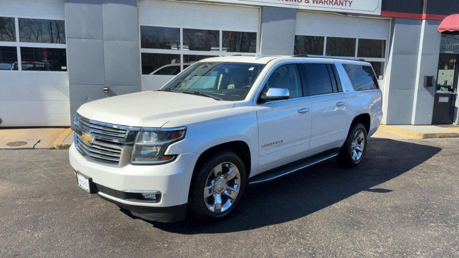Used 2016 Chevrolet Suburban LTZ image 2