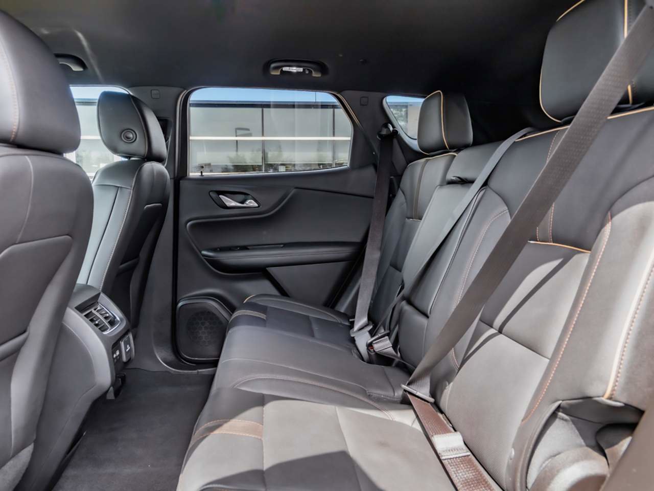 Used 2022 Chevrolet Blazer Premier w/ Enhanced Convenience Package image 12