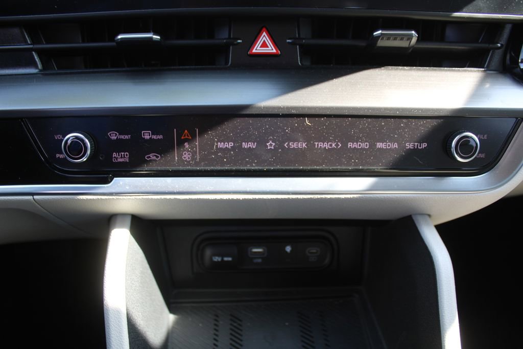 Used 2024 Kia Sportage EX image 38