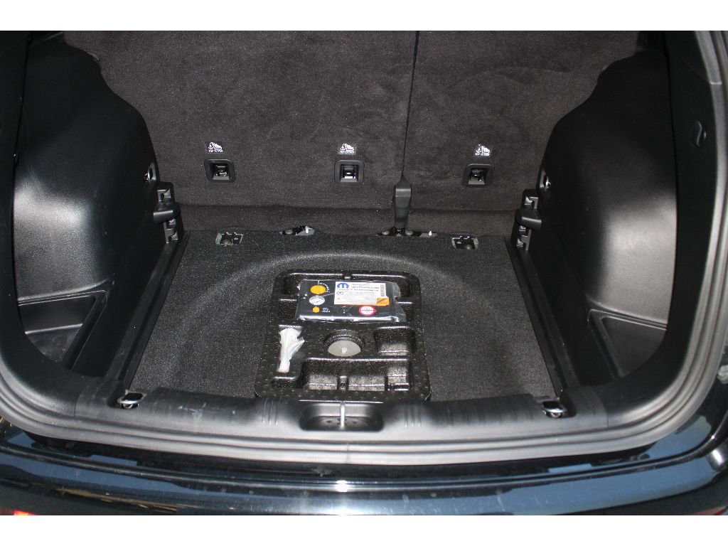 Certified 2021 Jeep Compass Latitude image 19