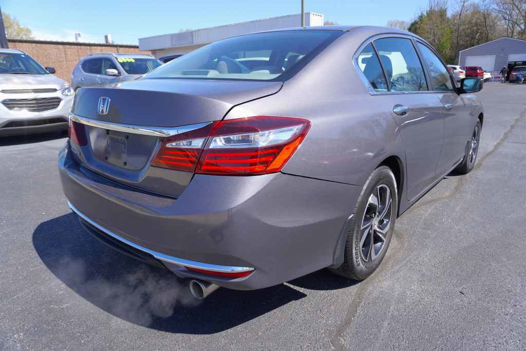 Used 2017 Honda Accord LX image 6