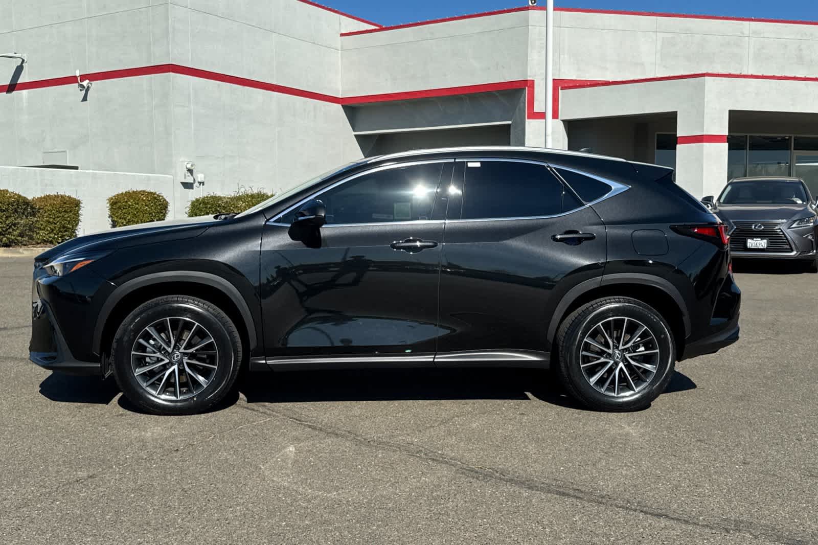 Used 2025 Lexus NX 350 AWD w/ Cold Area Package image 9