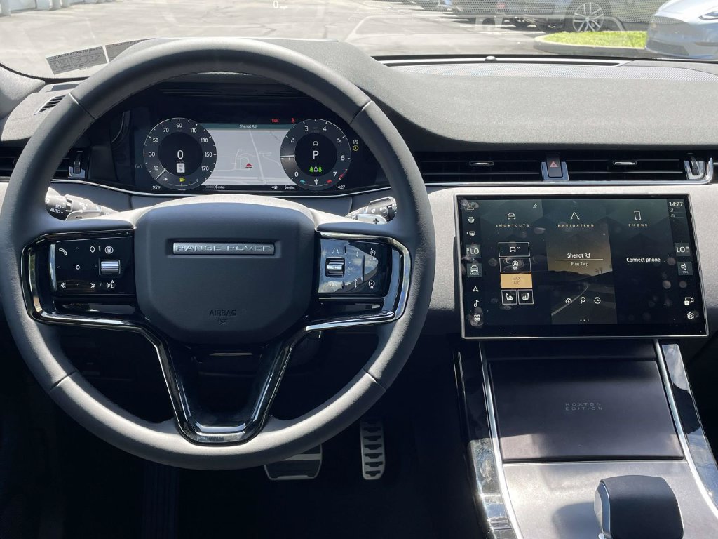 New 2026 Land Rover Range Rover Evoque Hoxton AWD/4WD image 23