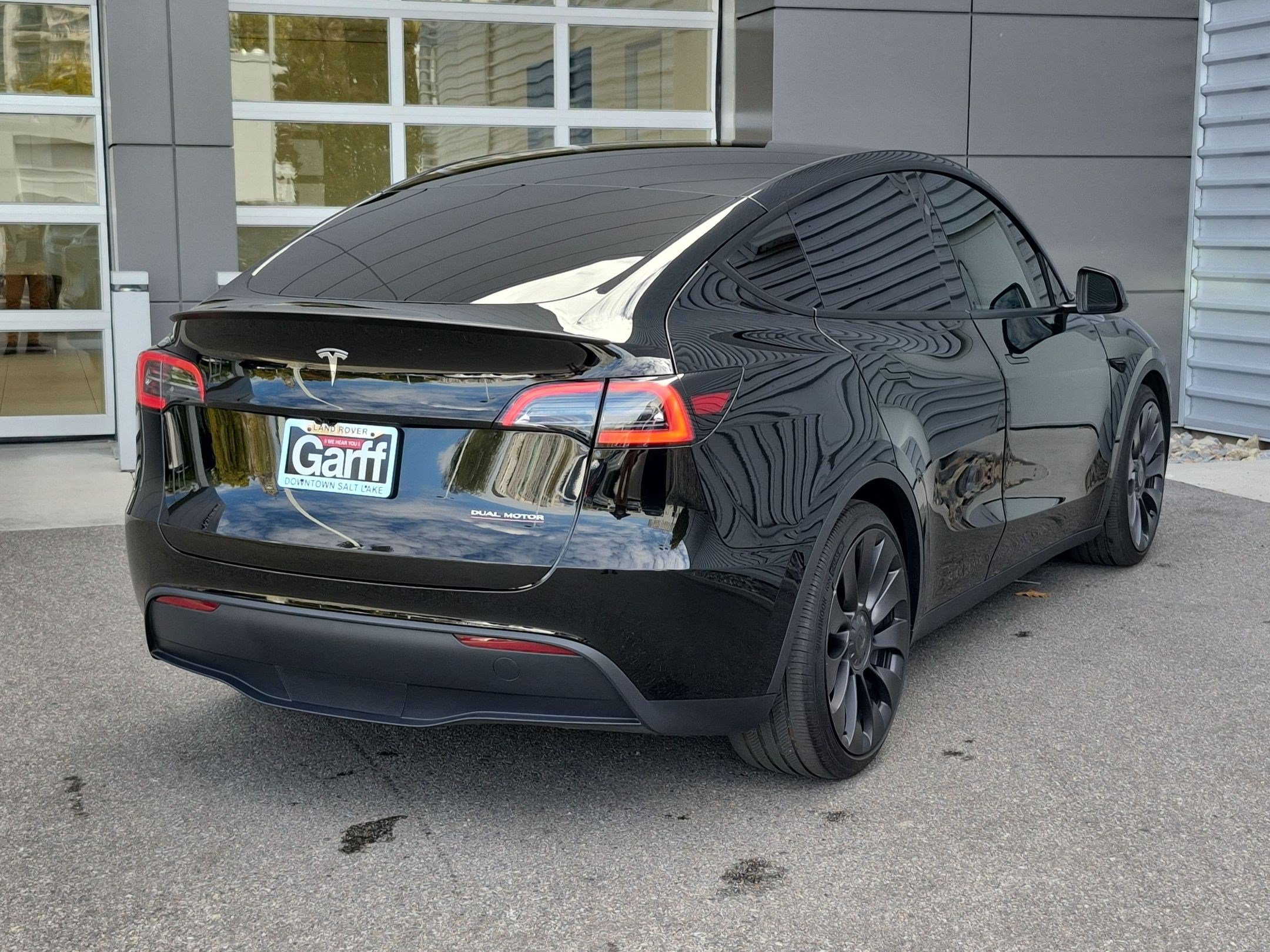 Used 2025 Tesla Model Y Performance AWD/4WD image 5