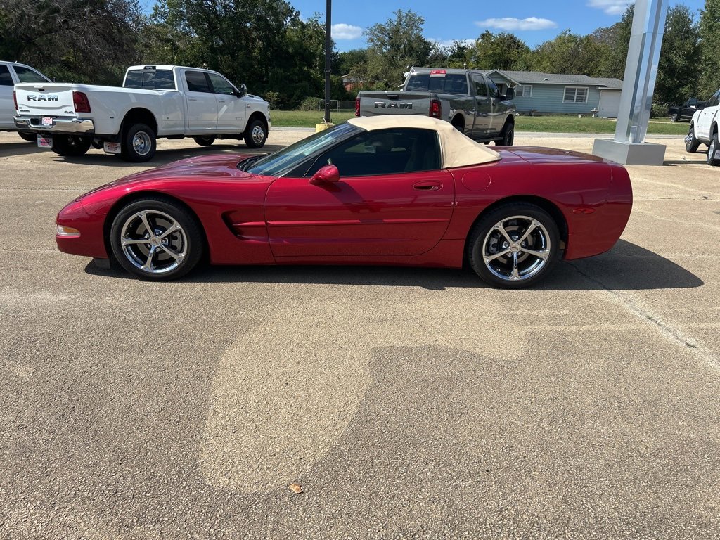 Used 2001 Chevrolet Corvette Convertible w/ Preferred Equipment Group2 image 2
