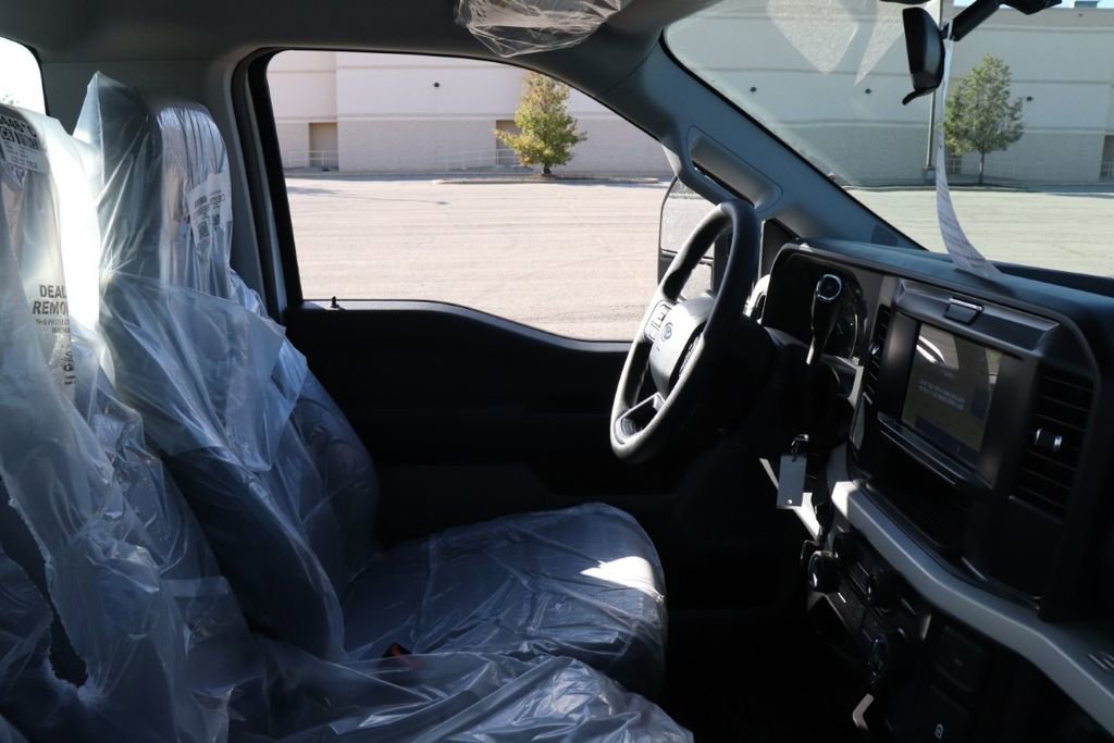 New 2026 Ford F550 4x4 Regular Cab Super Duty image 9