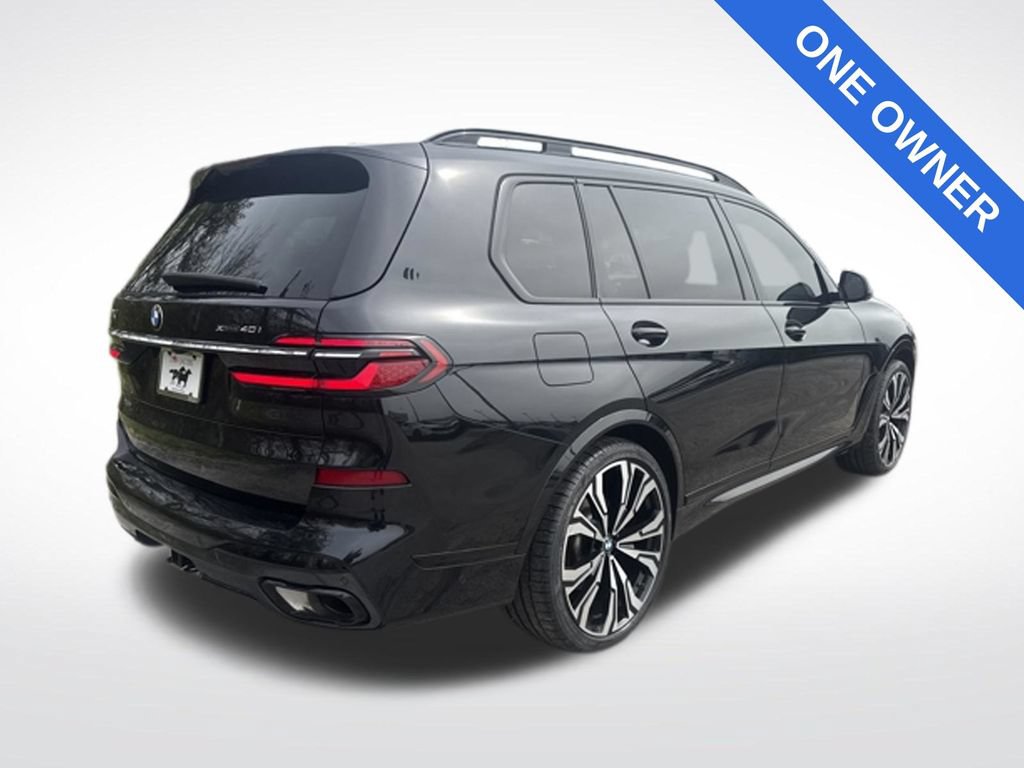 Used 2023 BMW X7 xDrive40i w/ M Sport Package AWD/4WD video 3