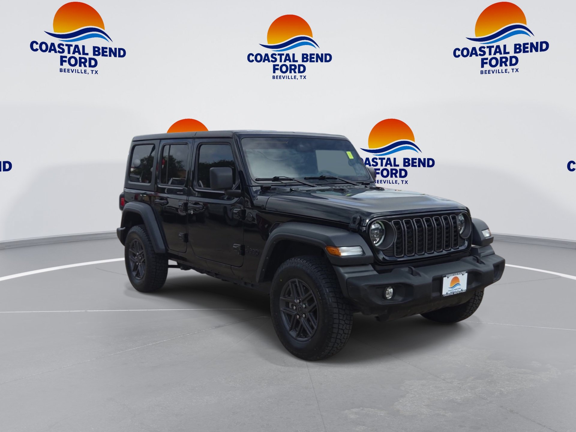 Used 2024 Jeep Wrangler Unlimited Sport AWD/4WD image 2