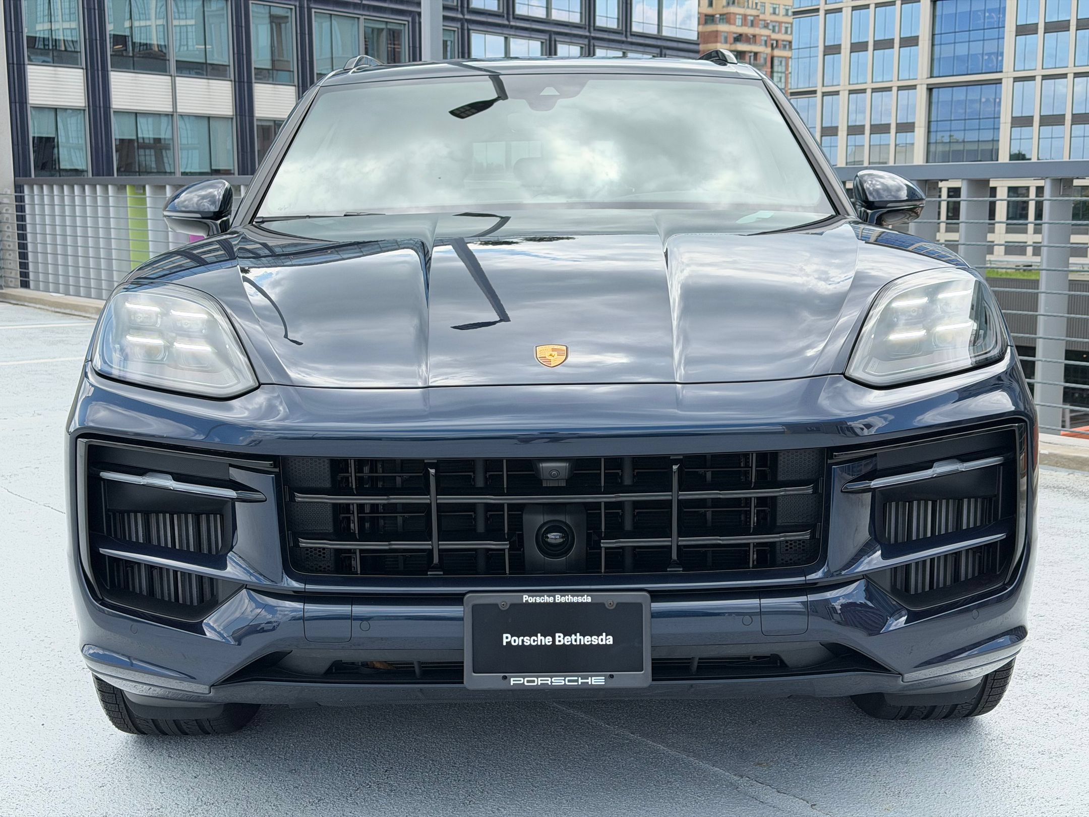 Certified 2026 Porsche Cayenne GTS AWD/4WD image 6