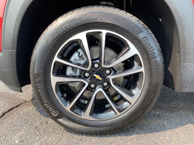 Used 2025 Chevrolet TrailBlazer LT AWD/4WD image 21
