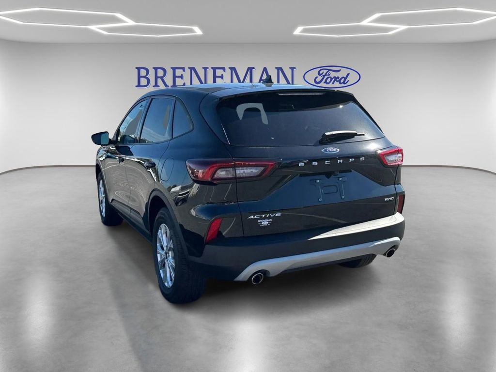 Certified 2025 Ford Escape Active w/ Cold Weather Package image 8