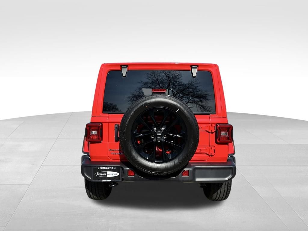 Used 2025 Jeep Wrangler Unlimited Sahara image 9