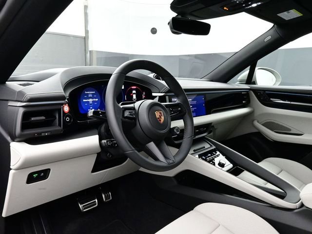 New 2026 Porsche Macan 4S Electric image 4