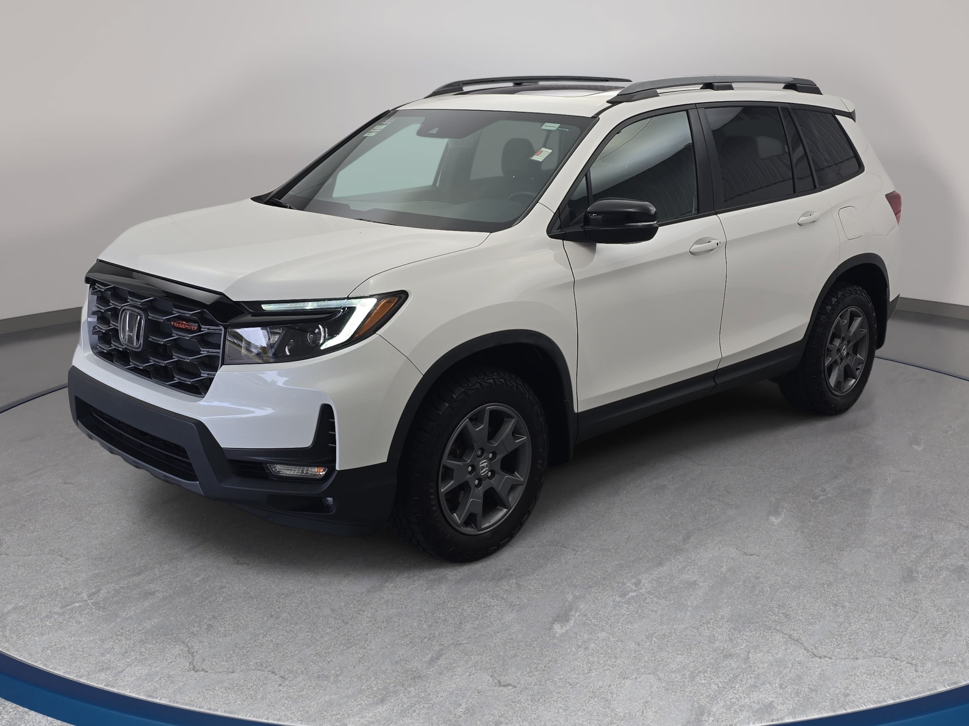 Used 2024 Honda Passport TrailSport image 1