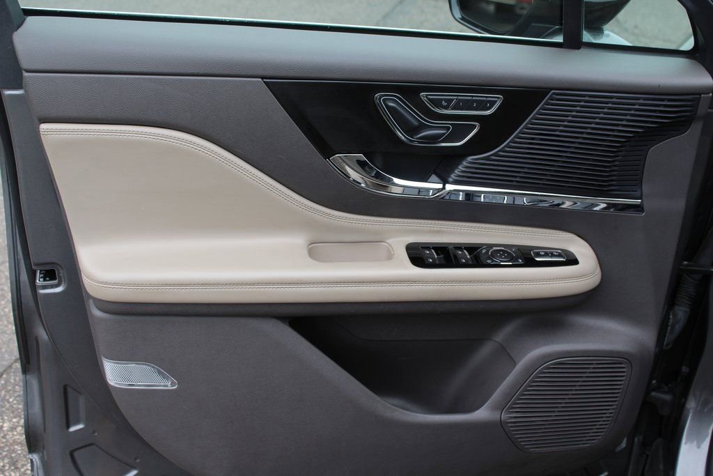 Used 2022 Lincoln Corsair FWD image 17