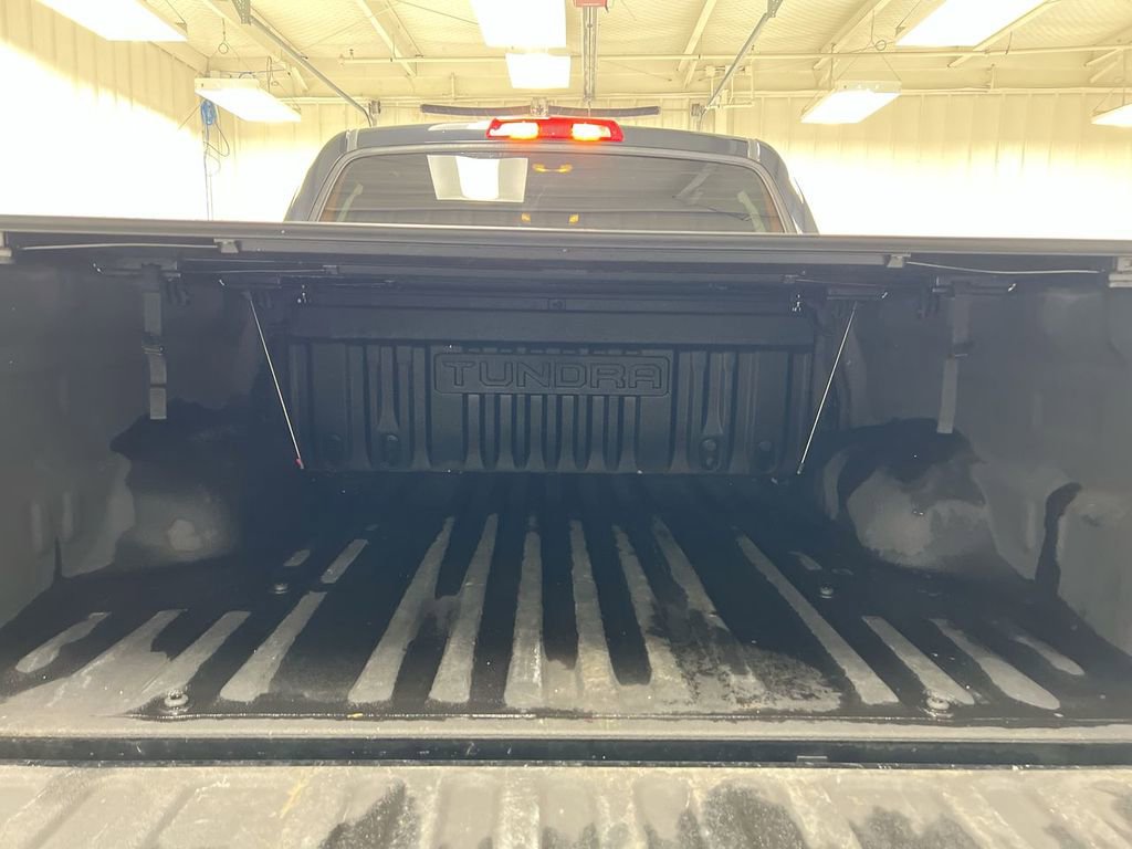 Used 2019 Toyota Tundra SR5 w/ SR5 Upgrade Package AWD/4WD image 18