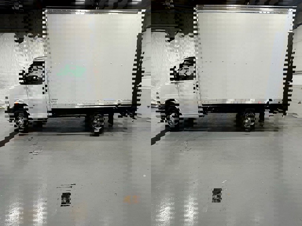 Used 2022 Chevrolet Express 3500 w/ Power Convenience Package image 4