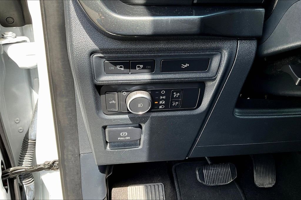 Used 2022 Ford F150 XLT w/ Equipment Group 302A High image 18