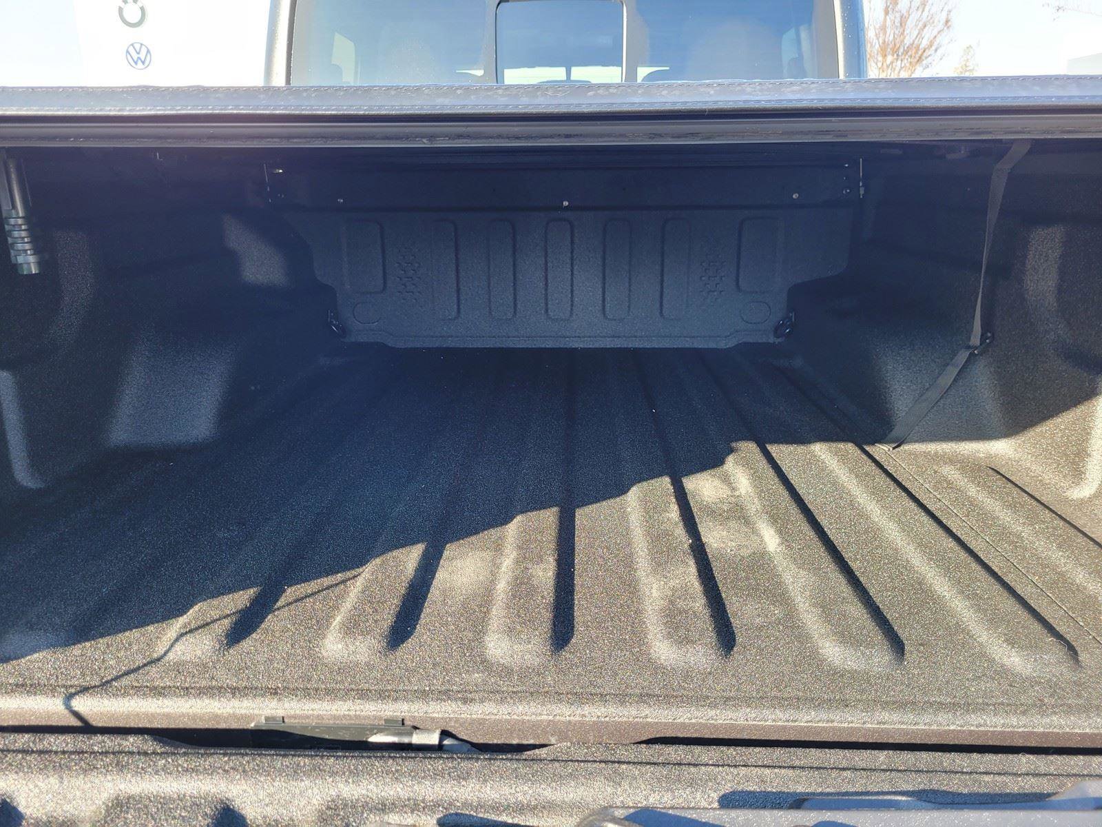 Used 2020 Jeep Gladiator Overland w/ Trailer Tow Package image 35